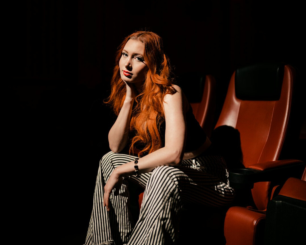 actress on stage